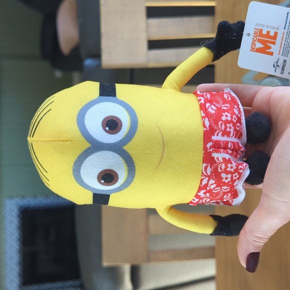 NWT Minon Stuffed Animal - Picture 7 of 7